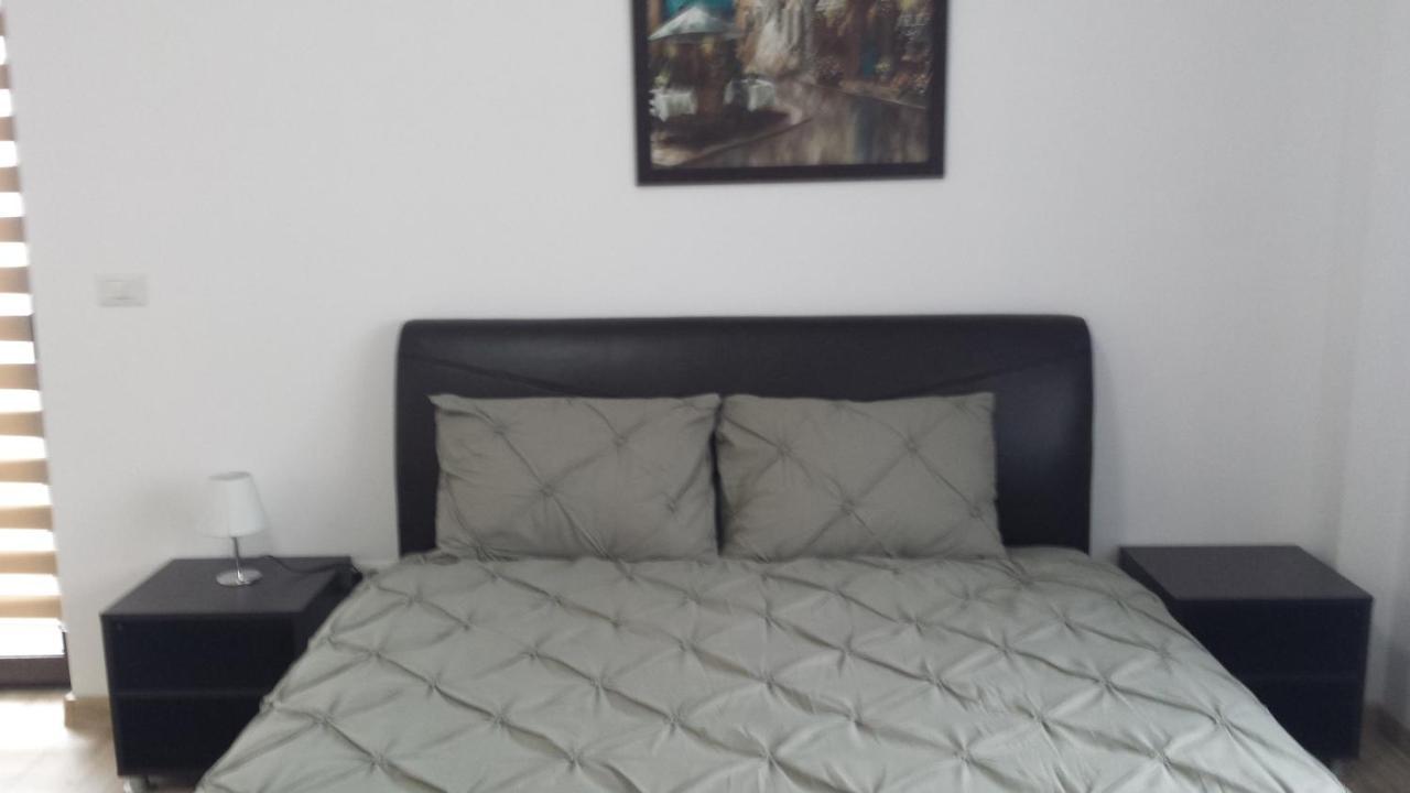 Ferienwohnung Apartament Mario Rădăuţi Exterior foto